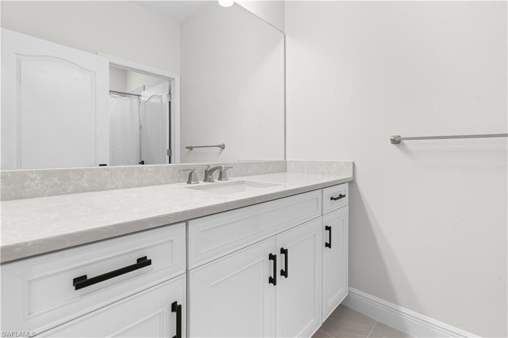 AVALON - Residential Lease