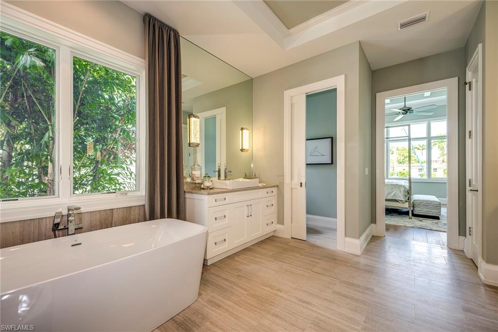 ROYAL HARBOR - Residential