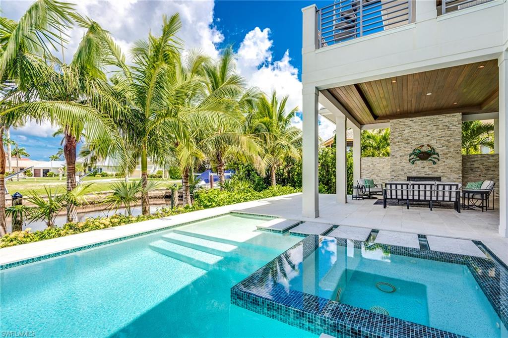 ROYAL HARBOR - Residential