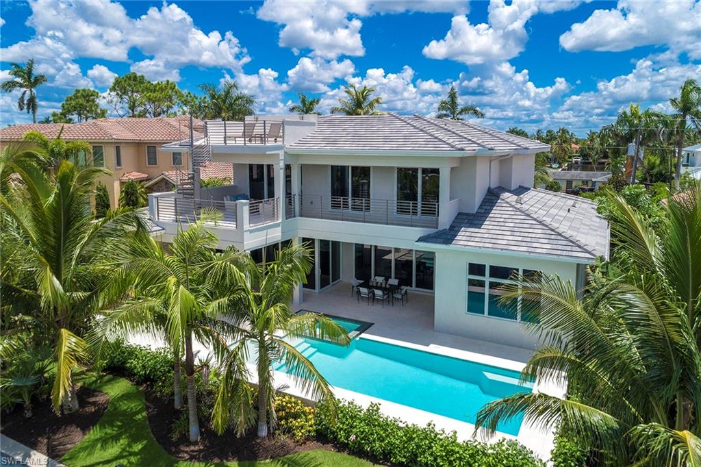 ROYAL HARBOR - Residential