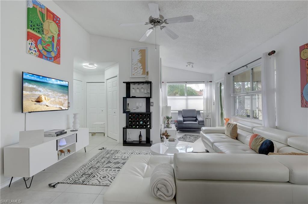 VENETIAN PALMS - Residential