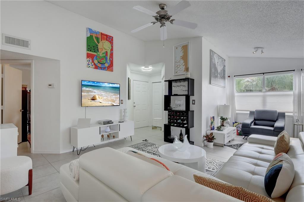 VENETIAN PALMS - Residential