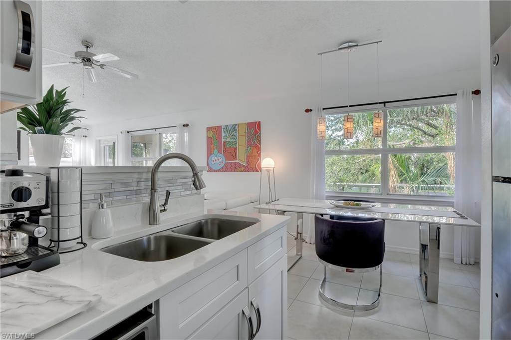 VENETIAN PALMS - Residential