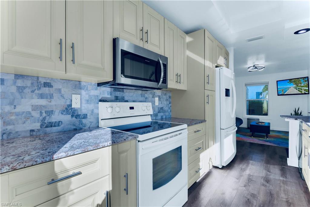 NORTH FORT MYERS - Residential