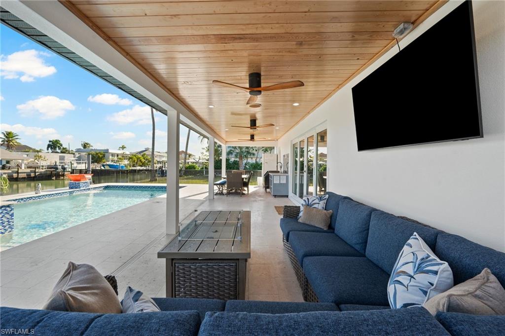 ISLES OF CAPRI - Residential