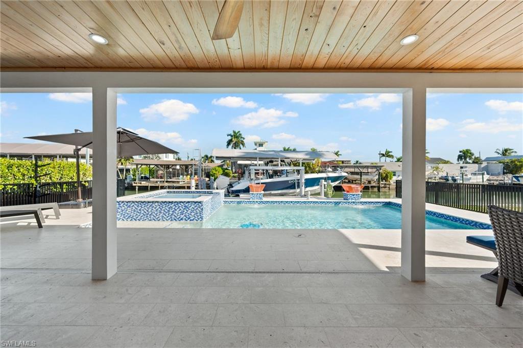 ISLES OF CAPRI - Residential