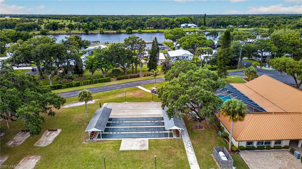 OAK PARK VILLAGE CO-OP INC - Residential