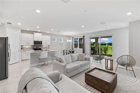 28016 Captiva Shell LOOP BONITA SPRINGS FL 34135