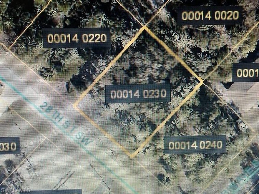 No improvements to the property. Homes in the area utilize well and septic. 
CASH OFFERS ONLY. BUYER PAYS ALL FEES EXCEPT COMMISSION AND TAX PRORATION. PLEASE INCLUDE THAT LINE UNDER "ADDITIONAL TERMS" IN THE CONTRACT FOR SALE - Property measurements are approximate.
Lot is a vacant Duplex Lot. Per insurance agent, lot is in "X" Flood Zone.