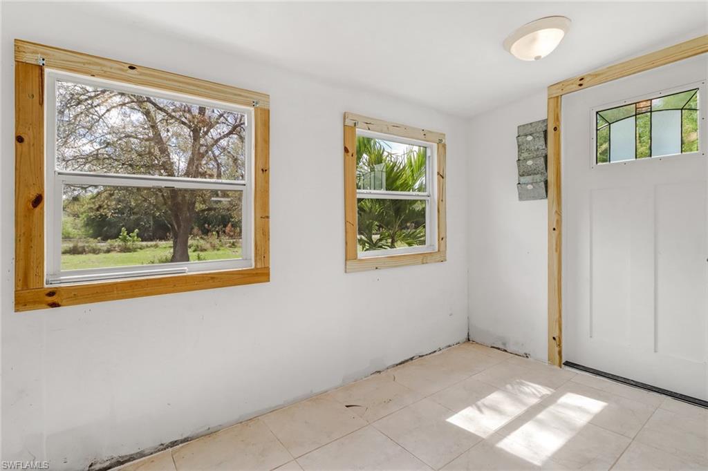 ACREAGE HEADER - Residential