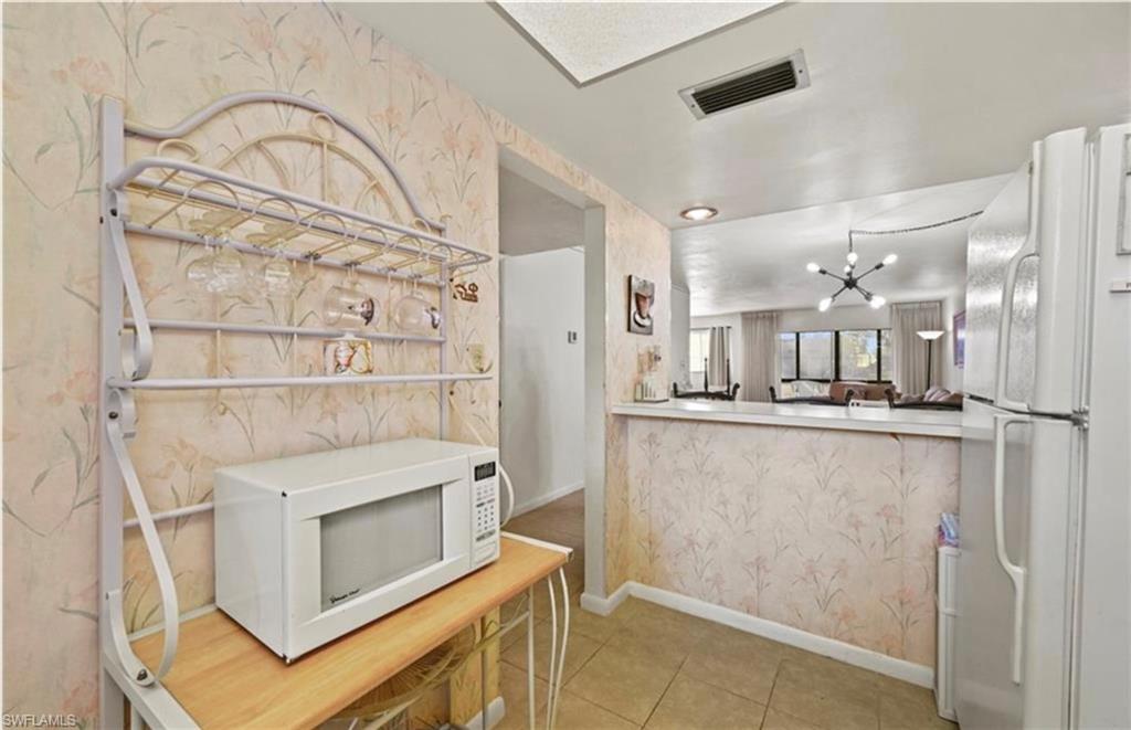 ALLERTON HOUSE CONDO - Residential