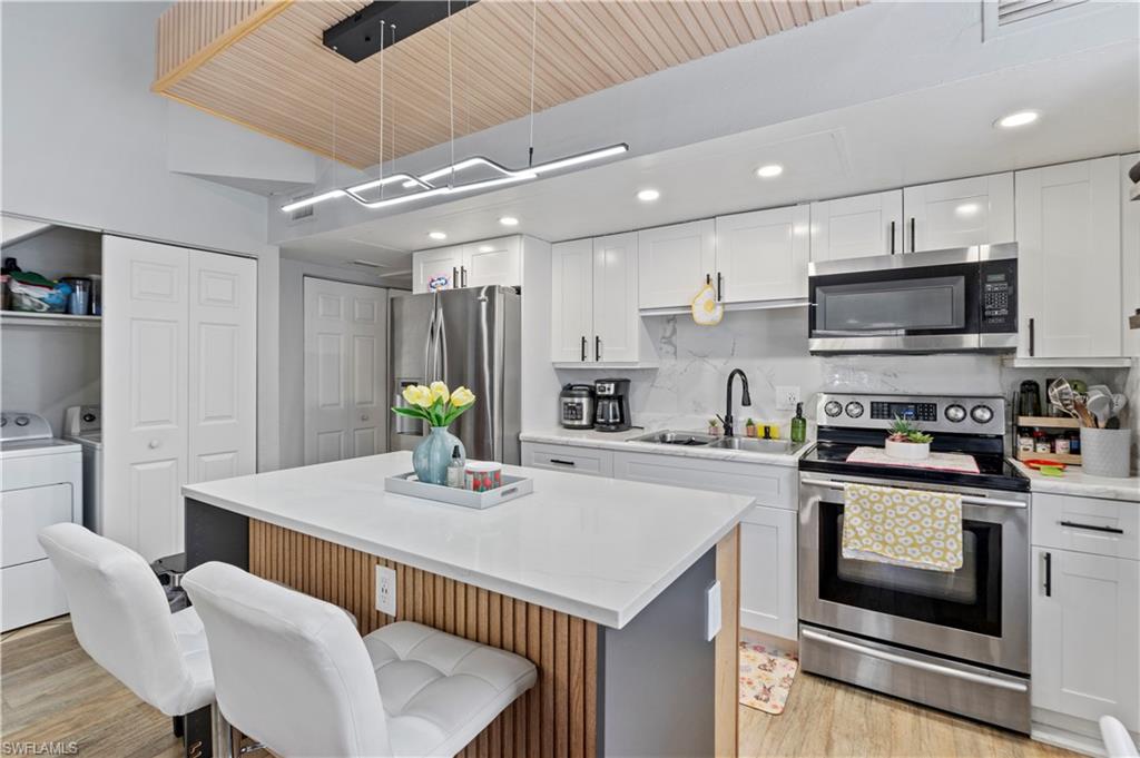 PINE MANOR - Residential