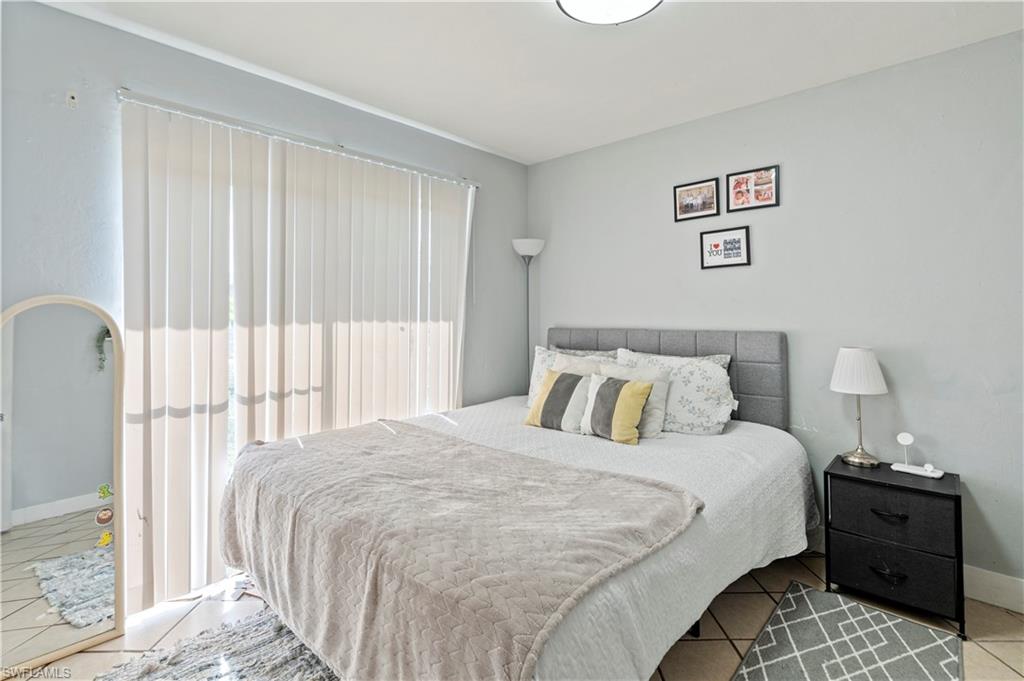 PINE MANOR - Residential