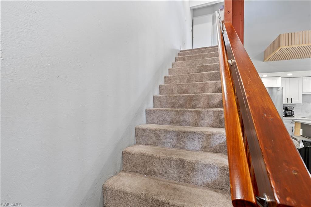 PINE MANOR - Residential