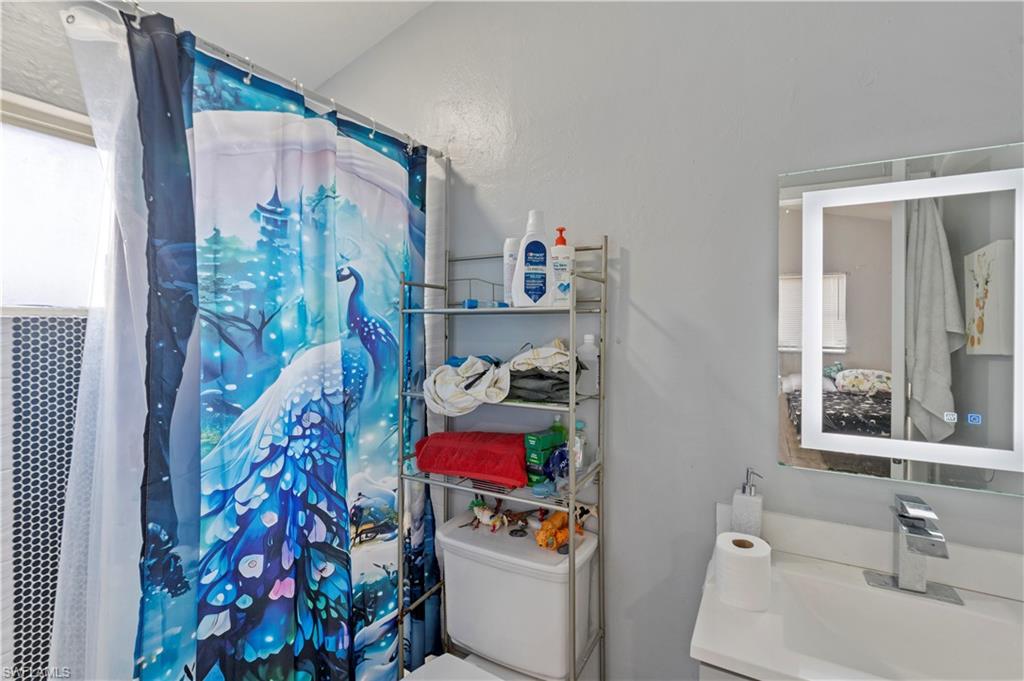 PINE MANOR - Residential