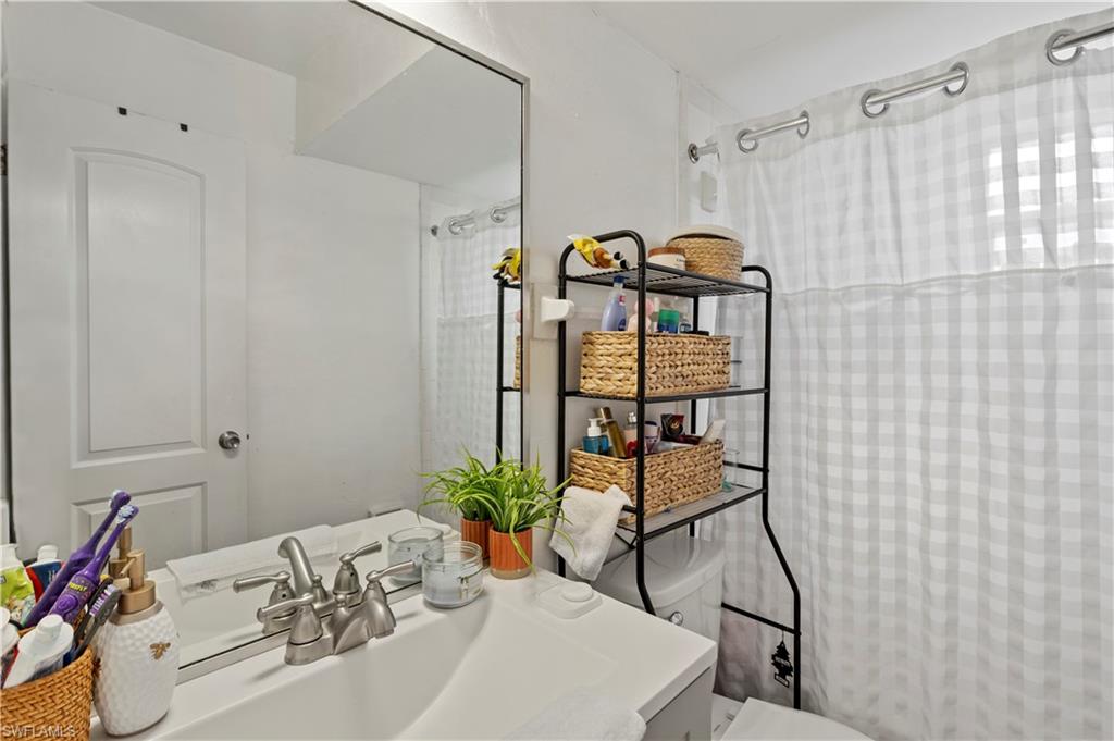 PINE MANOR - Residential