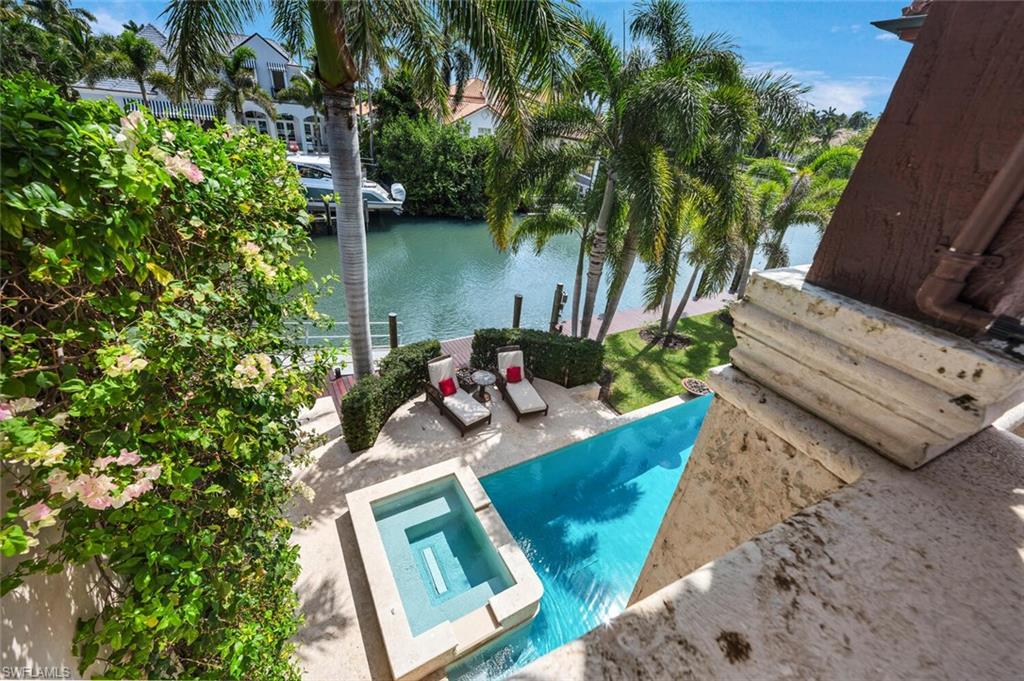 AQUALANE SHORES - Residential