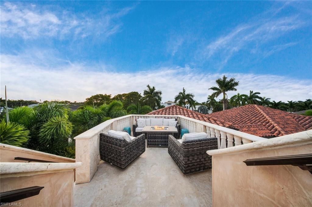 AQUALANE SHORES - Residential