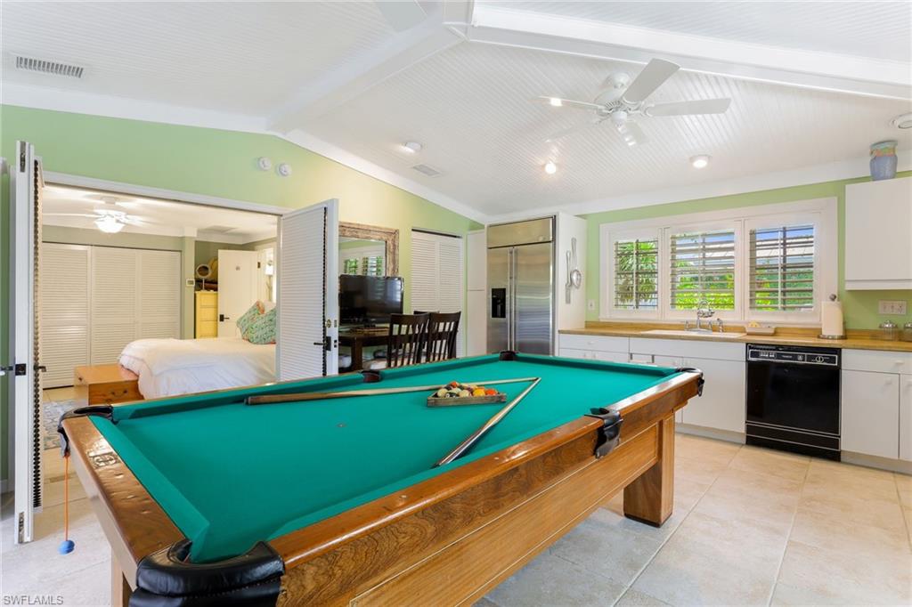 OLDE NAPLES - Residential