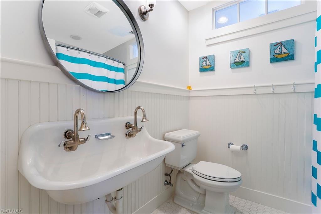 OLDE NAPLES - Residential