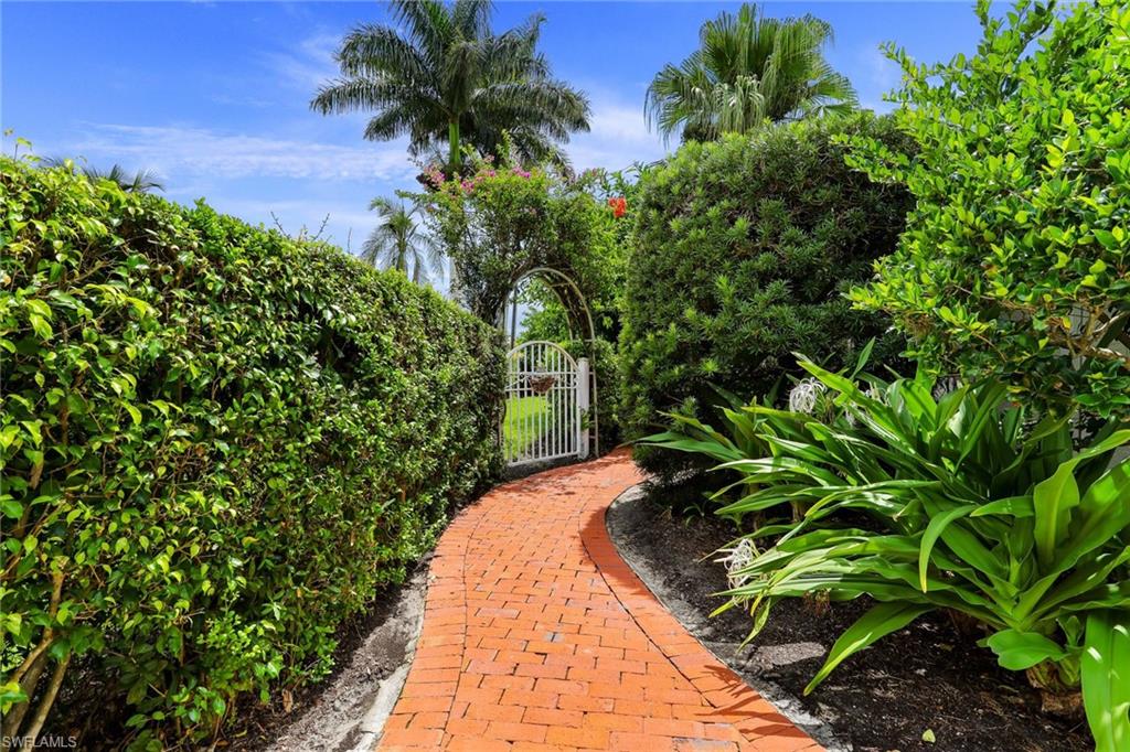 OLDE NAPLES - Residential