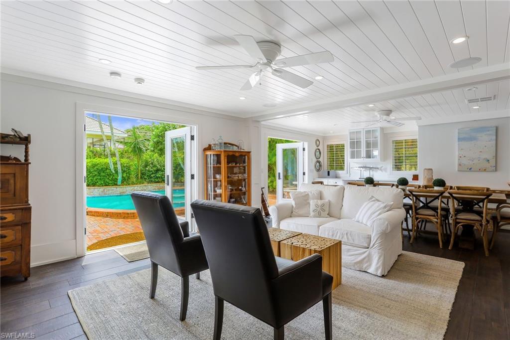 OLDE NAPLES - Residential