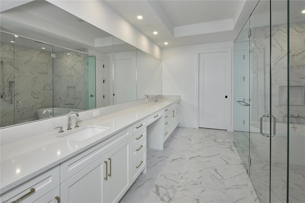 INFINITY AT THE COLONY - Residential