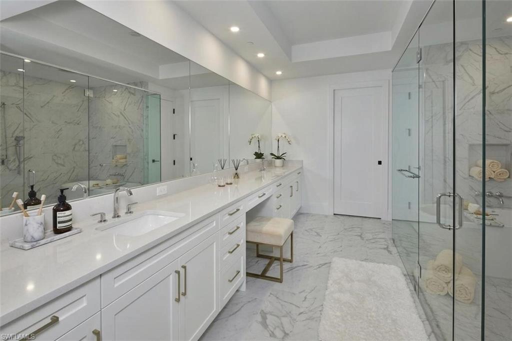 INFINITY AT THE COLONY - Residential