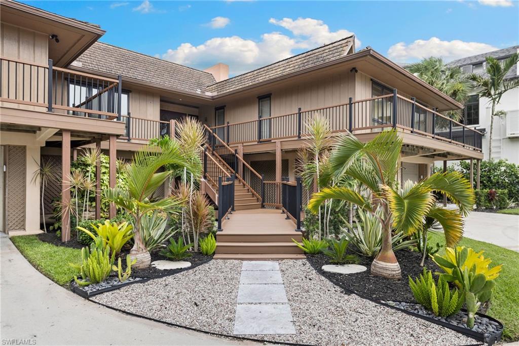 3695 Gordon DR