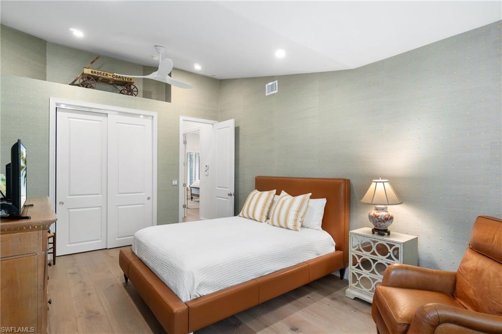 OAKMONT - Residential