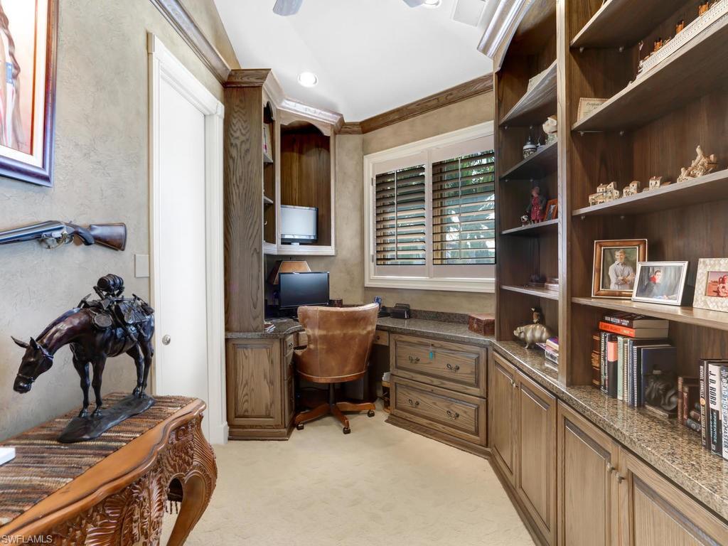 BAY COLONY SHORES - Residential