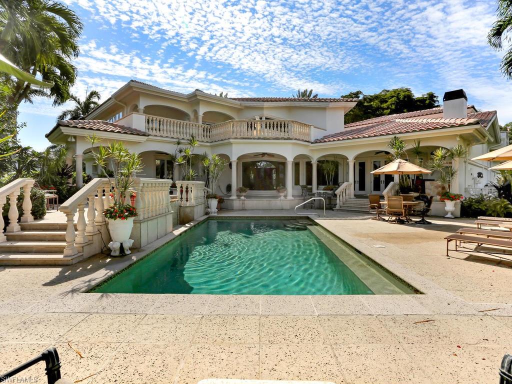 BAY COLONY SHORES - Residential