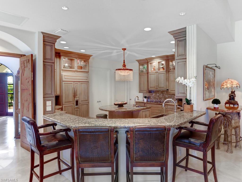 BAY COLONY SHORES - Residential