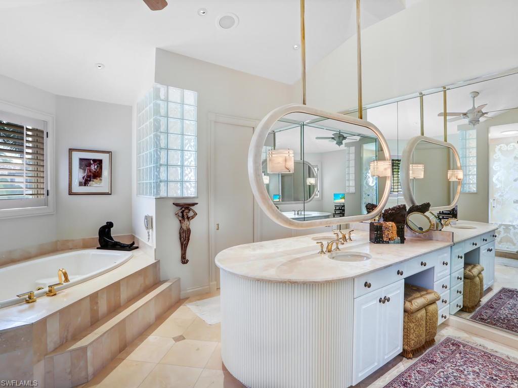 BAY COLONY SHORES - Residential