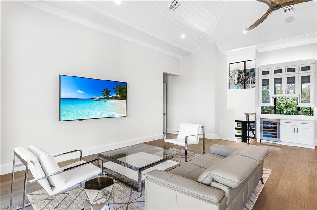 SOUTHPORT ON THE BAY - Residential