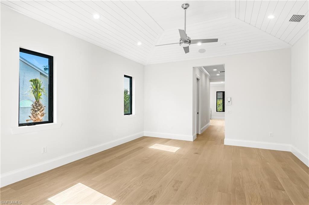 SOUTHPORT ON THE BAY - Residential