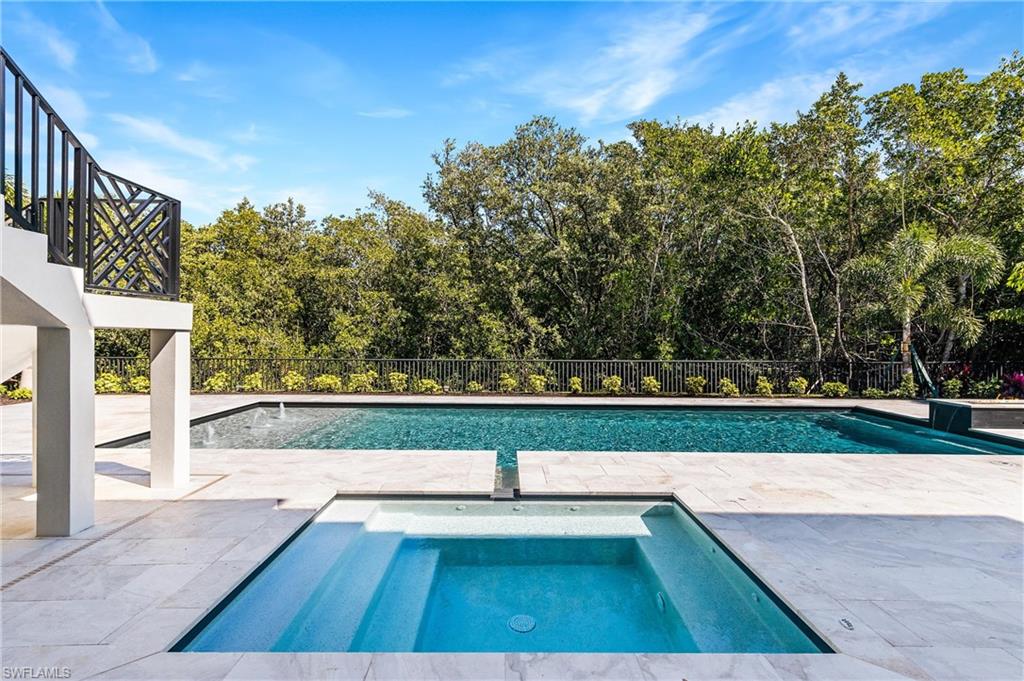 SOUTHPORT ON THE BAY - Residential