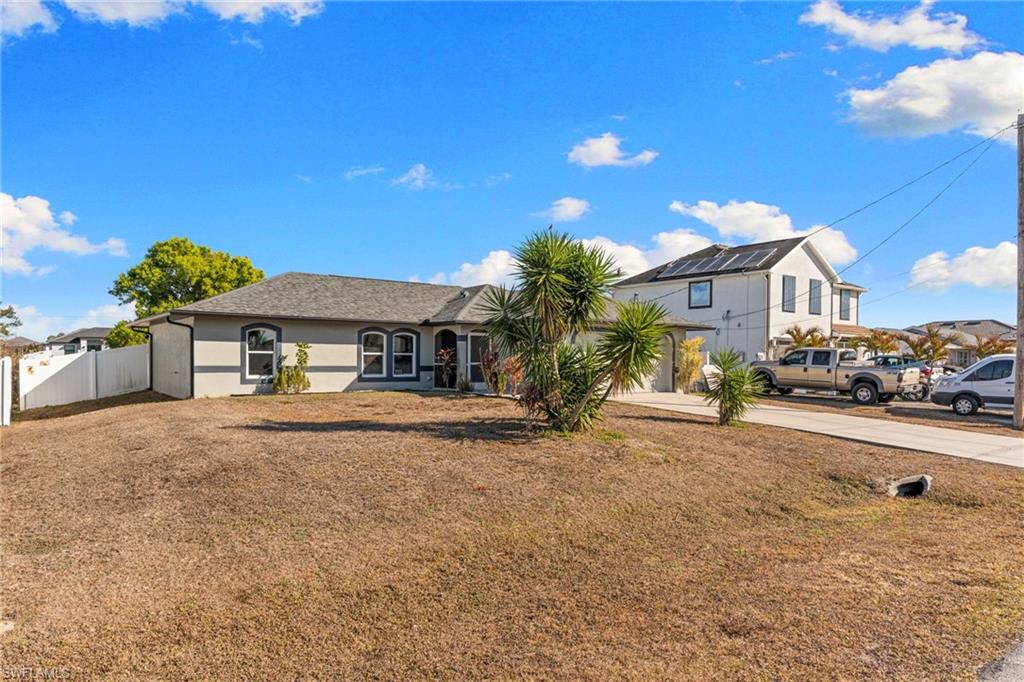 LEHIGH ACRES - Residential