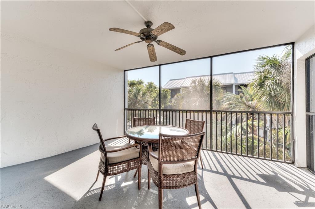 TENNIS VILLAS - Residential