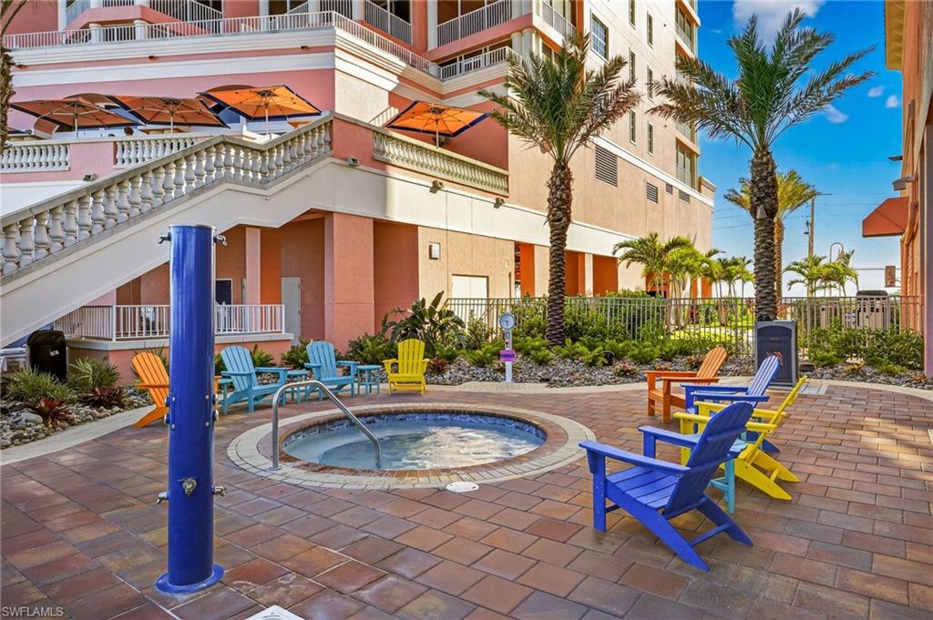 SANIBEL VIEW VILLAS - Residential