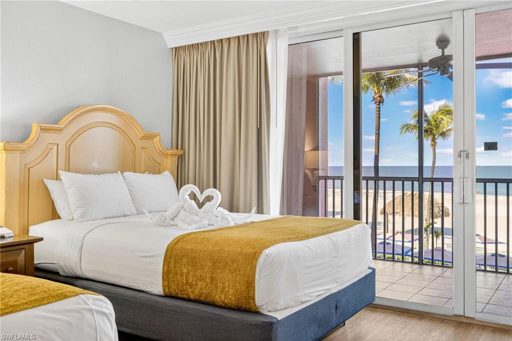 SANIBEL VIEW VILLAS - Residential