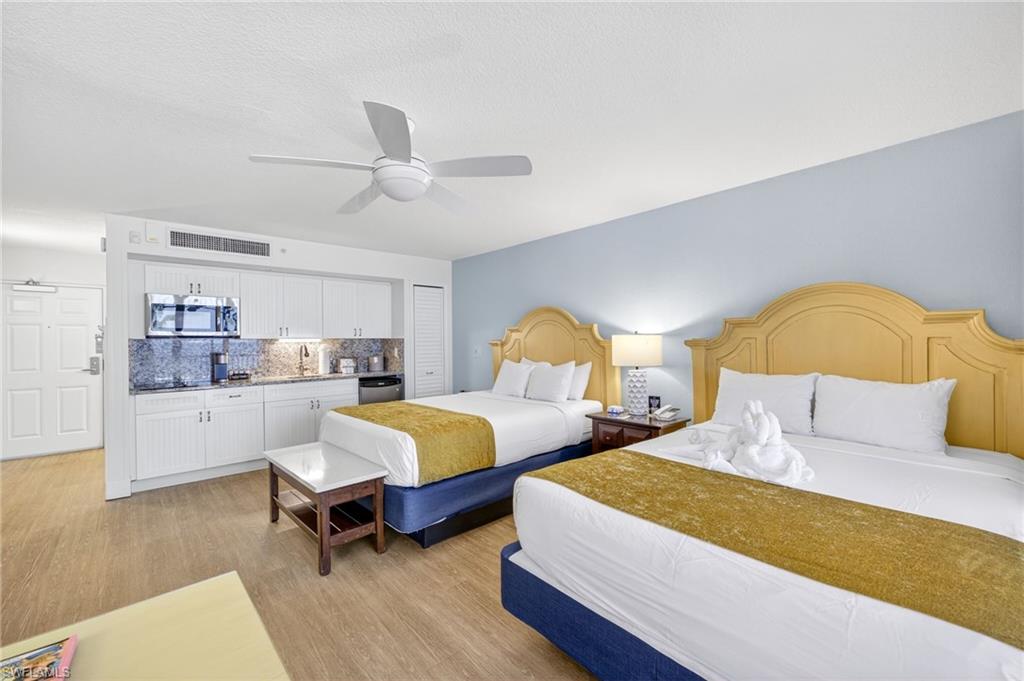 SANIBEL VIEW VILLAS - Residential