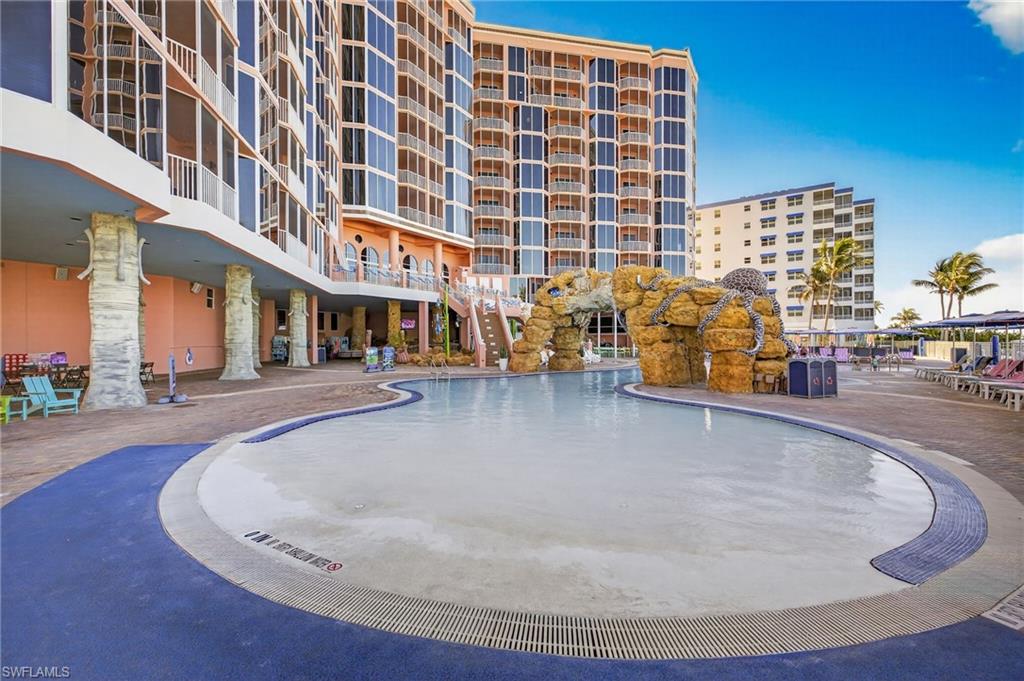 SANIBEL VIEW VILLAS - Residential