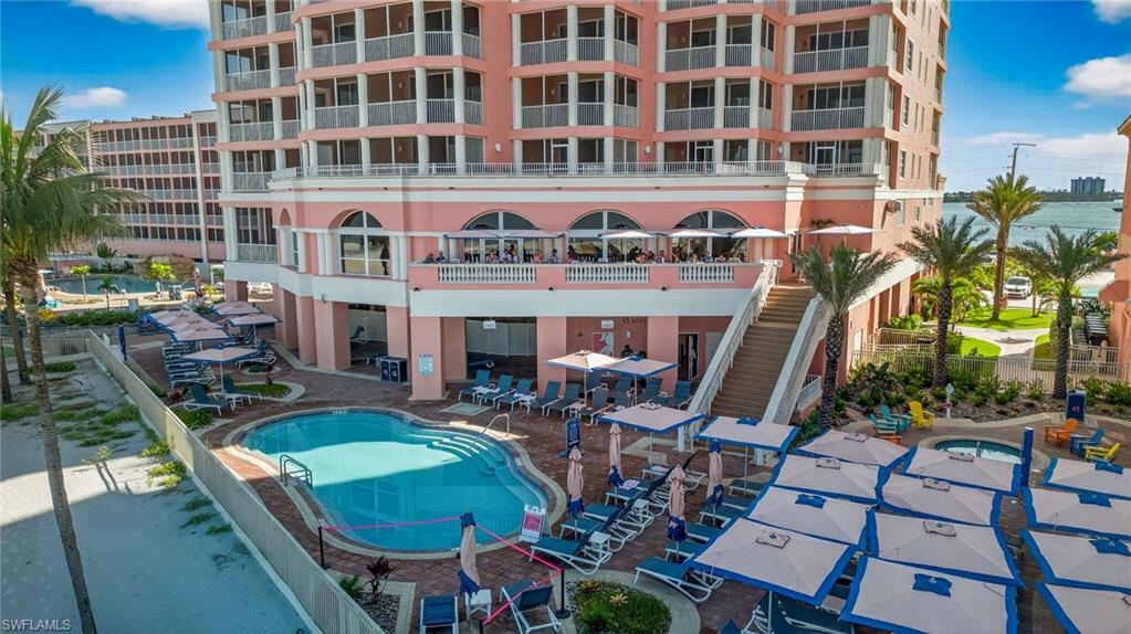 SANIBEL VIEW VILLAS - Residential