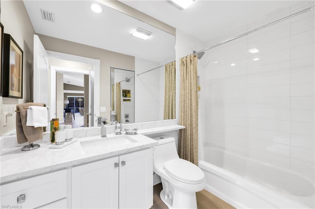 ISLAND WALK - Residential