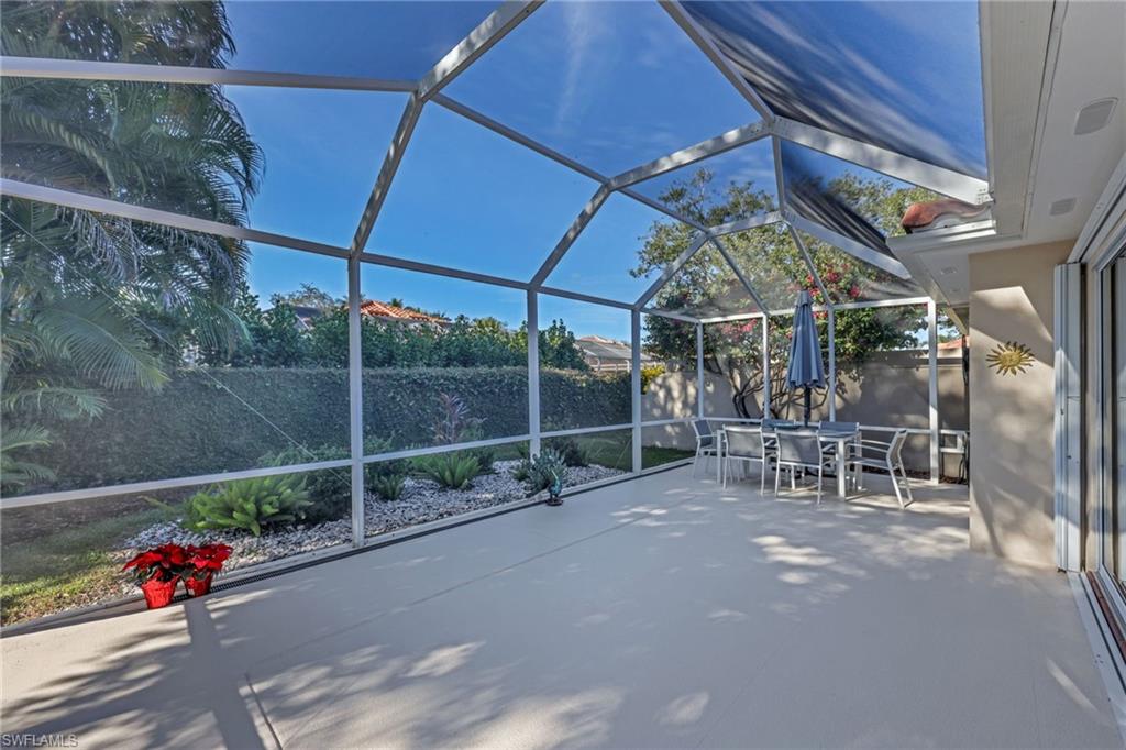 ISLAND WALK - Residential