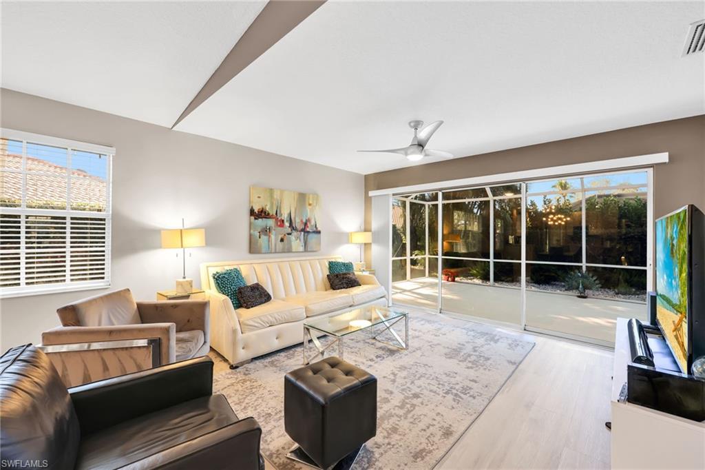 ISLAND WALK - Residential