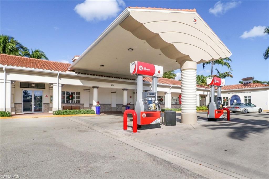 ISLAND WALK - Residential