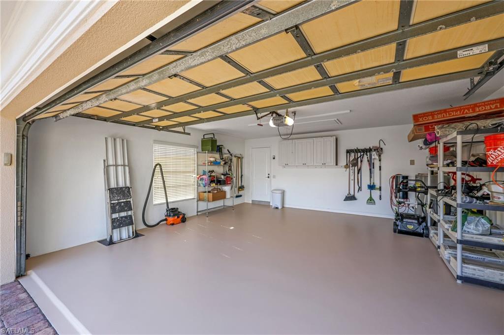 ISLAND WALK - Residential