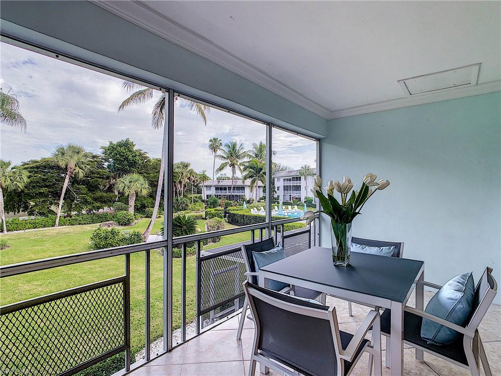 MONTEGO MANOR - Residential